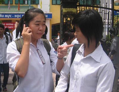 Cấm học sinh đưa thông tin không lành mạnh lên mạng