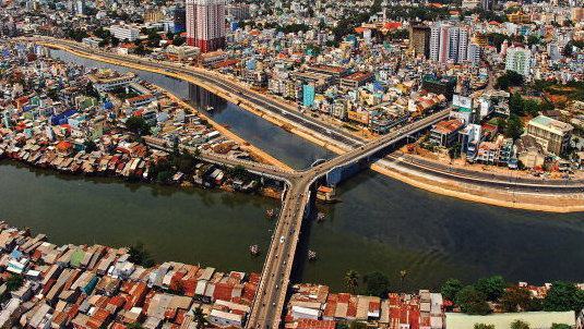 Cấm quay đầu xe ở khu vực cầu Chữ Y 