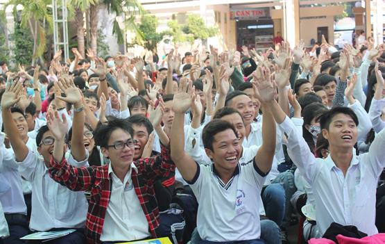 Chọn ngành du lịch có khó… lấy chồng?