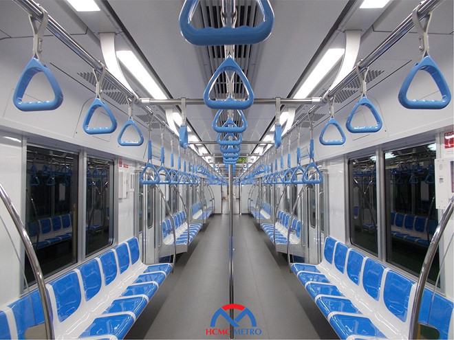 Cận cảnh đoàn tàu metro đầu tiên của TP.HCM - ảnh 2