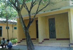 Cận cảnh nhà vệ sinh nhỏ xíu, giá đầu tư gần 600 triệu đồng