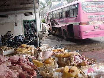 Cận Tết Nguyên đán: Thịt “bẩn” gia tăng và trách nhiệm cơ quan quản lý?