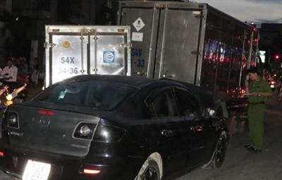 Cần Thơ: Ô tô điên đâm liên hoàn, hơn 10 người nhập viện