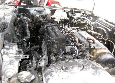 Cần Thơ: Ôtô bốc cháy khi đang lưu thông