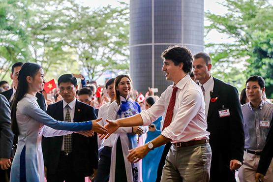 Thủ tướng Canada Justin Trudeau: Từ một giáo viên thành nhà chính trị