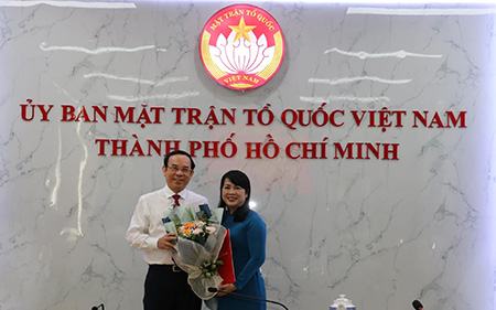 Thành ủy TP.HCM trao quyết định luân chuyển cán bộ