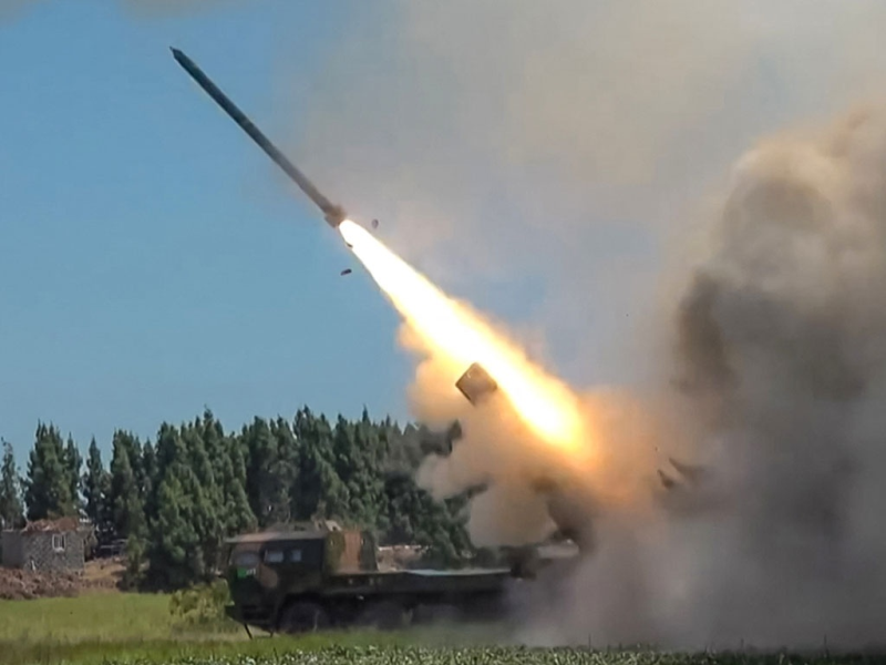 Căng thẳng sục sôi quanh Đài Loan - ảnh 1