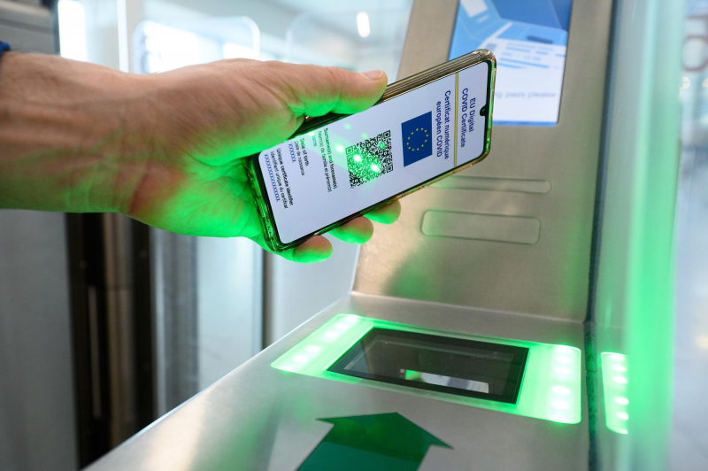 Cảnh báo trước giờ mở cửa hàng không EU