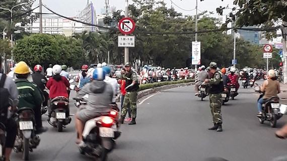 “Cảnh sát giao thông nghiệp dư”