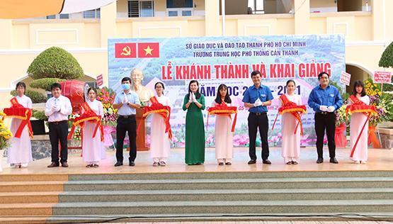 TP.HCM: Bí thư Trung ương Đoàn tham dự lễ khai giảng huyện Cần Giờ