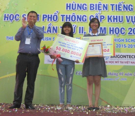 Học sinh đồng bằng thi tiếng Anh