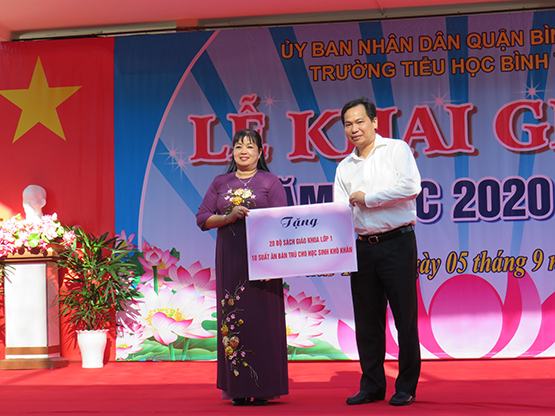 Cần Thơ rộn ràng khai giảng năm học mới