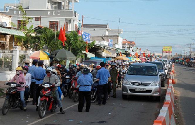 Cấp bách mở rộng, nâng cấp bến phà Bình Khánh