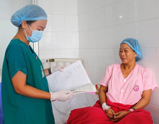 Ca phẫu thuật kép cứu sống 2 mẹ con sản phụ