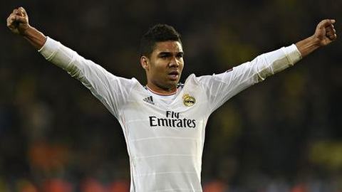 Casemiro tỏa sáng ở vị trí tiền vệ trụ: Zidane đã tìm ra "Makelele mới"