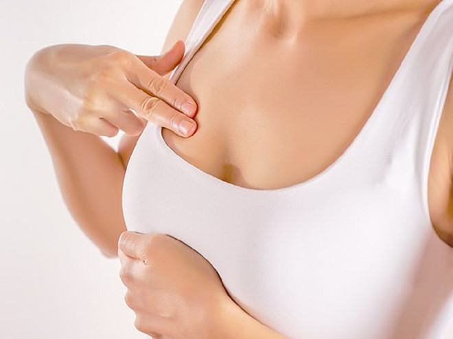 Cô Sarah Boyle phải phẫu thuật cắt bỏ cả 2 vú, hóa trị và tái tạo ngực do bị chẩn đoán nhầm ung thư vú /// Ảnh minh họa: Shutterstock