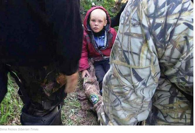 Cậu bé lạc trong rừng 5 ngày, ăn cỏ cầm cự để sống