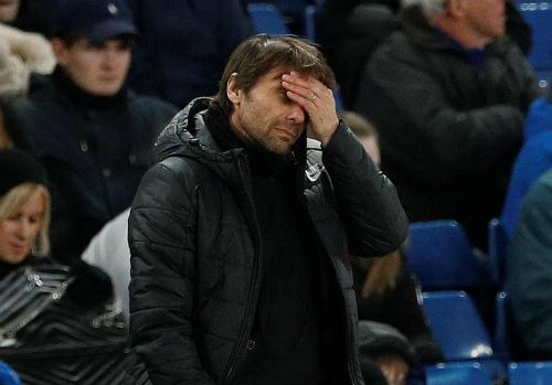 Cầu thủ Chelsea mất niềm tin vào Conte