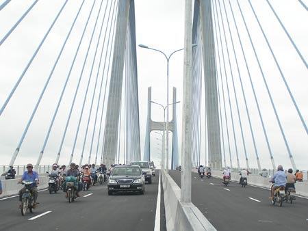 Điều chỉnh giao thông trên cầu Phú Mỹ