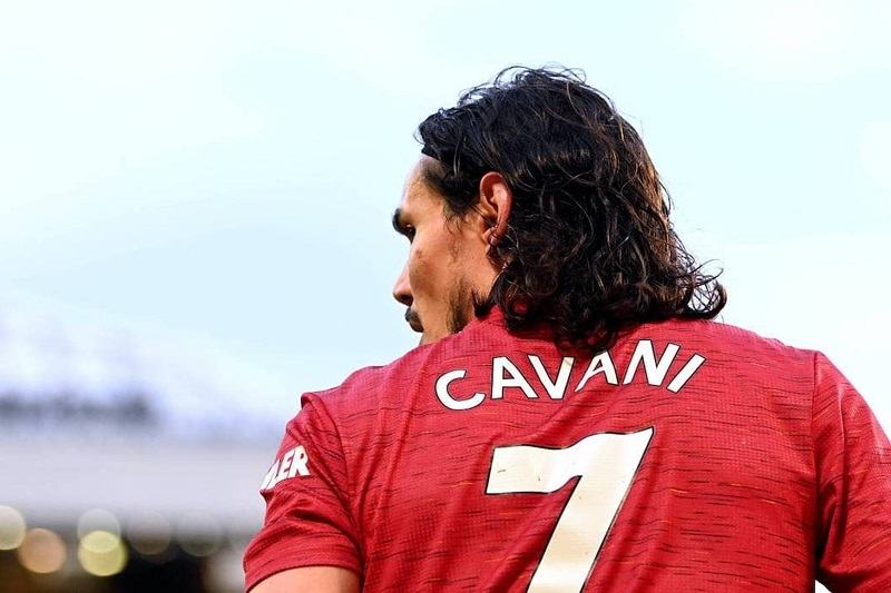 Cavani mở cửa rời MU, Man City tậu sao Benfica