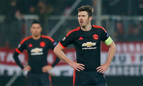 cdv-man-utd-ky-don-tap-the-yeu-cau-sa-thai-van-gaal-1