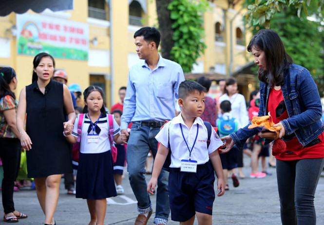 Cha mẹ dạy con từ chính những hành vi, ứng xử của họ trong cuộc sống /// Ảnh: Ngọc Dương