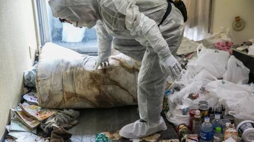 Các đội dọn xác thuê ngày càng nhiều do vấn đề xã hội phức tạp ở Nhật Bản. Ảnh: Sohu.