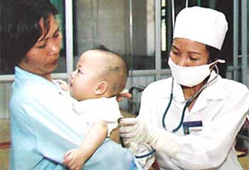 Chăm sóc trẻ bị nhiễm và bị ảnh hưởng bởi HIV/AIDS