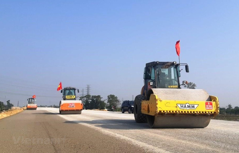 ‘Chạy nước rút’ giải ngân vốn đầu tư các dự án giao thông trọng điểm