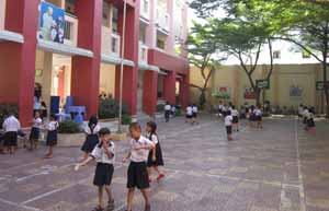 “Chạy trường”… học một buổi