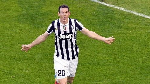 Chelsea có “bom tấn” đầu tiên?