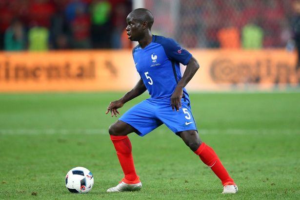Chelsea kích nổ “bom tấn” NGolo Kante