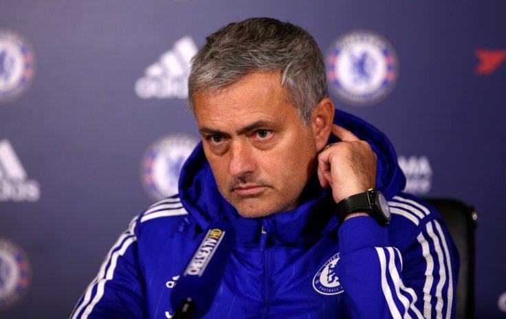 Chelsea ra tối hậu thư cho Mourinho