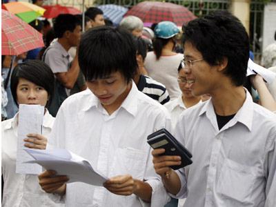 Chỉ đạo “nóng”: Không lặp lại sai sót đề thi ĐH