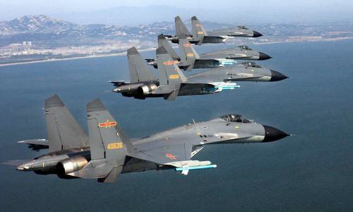 Tiêm kích nội địa J-11 trong đợt diễn tập không quân năm 2017. Ảnh: Sina.