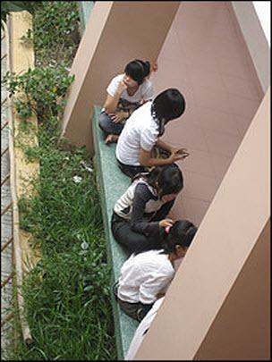 ‘Chiếc áo ĐH’ quá chật với khát vọng của giới trẻ VN