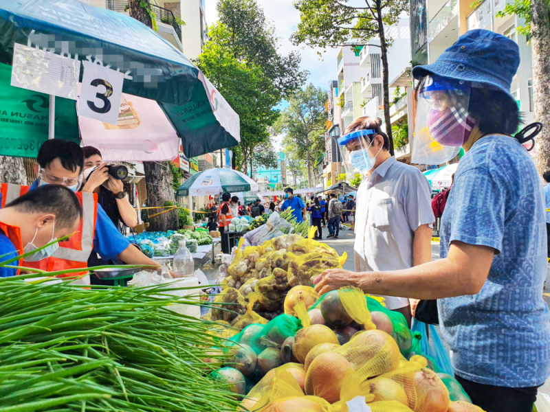 Chợ truyền thống tại TPHCM sẽ mở cửa dần dần