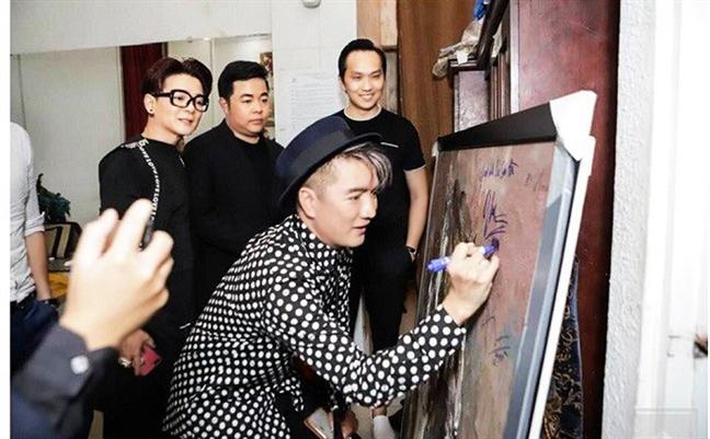 Chữ ký hủy diệt của các quý tộc văn hóa