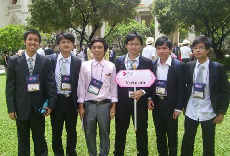 Chủ nhân HCB Olympic Vật lý quốc tế chia sẻ bí quyết thành công