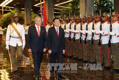 Chủ tịch nước Trương Tấn Sang hội đàm với Chủ tịch Cuba Raul Castro