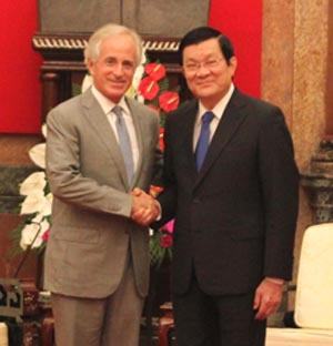 Chủ tịch nước Trương Tấn Sang tiếp Thượng nghị sĩ Hoa Kỳ