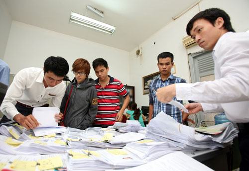 Chuẩn bị thi tuyển sinh ĐH, CĐ: Nhiều quy định chưa được thống nhất !