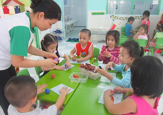 Trường chuẩn quốc gia lo… phá chuẩn