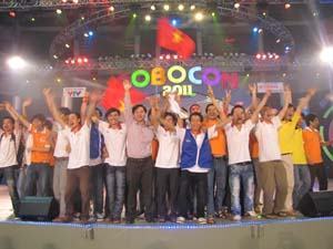 Chung kết cuộc thi Robocon toàn quốc năm 2011: LH-B7 – ĐH Lạc Hồng đoạt ngôi quán quân