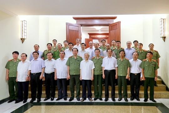 Bộ Chính trị làm việc với Thường vụ Đảng ủy Công an Trung ương