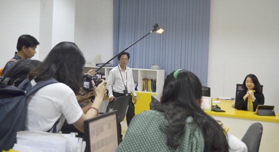 Kent International College huấn luyện kỹ năng chụp ảnh profile