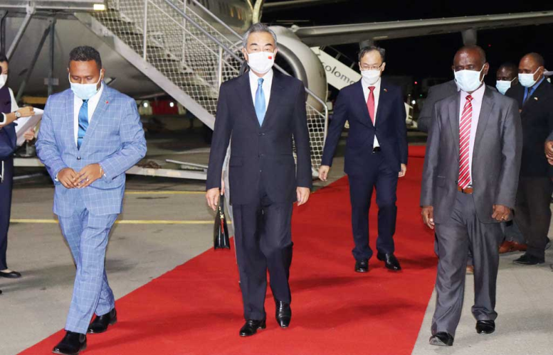 Chuyến công du đầy toan tính của Ngoại trưởng Trung Quốc