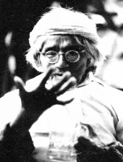 Chuyện ít biết về Bùi Giáng: ​Nhà thơ quỷ quái