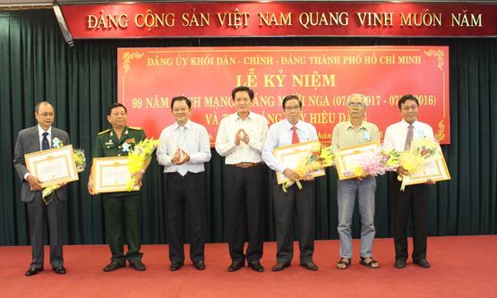 Kỷ niệm 99 năm Cách mạng Tháng Mười Nga