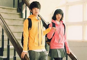 Có nên “oang oang” chuyện tình yêu trong lớp?